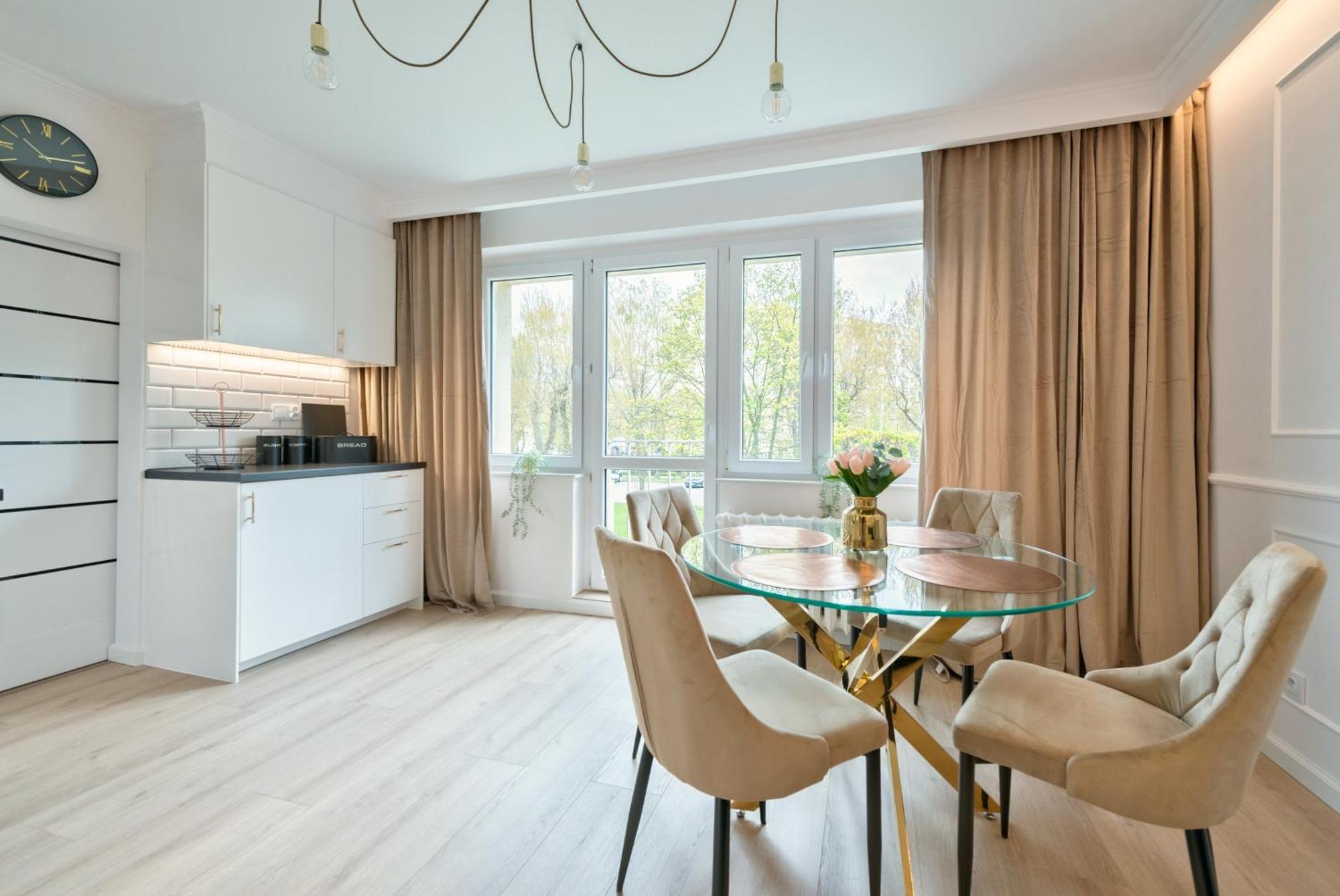 Prime Apartments - White Pearl กดัญสก์ ภายนอก รูปภาพ